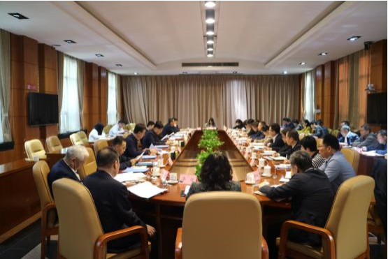 省住房城乡建设厅党组理论学习中心组围绕《习近平谈治国理政》第五卷开展学习研讨 省住房城乡建设厅党组理论学习中心组围绕《习近平谈治国理政》第五卷开展学习研讨